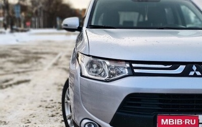 Mitsubishi Outlander III рестайлинг 3, 2012 год, 1 380 000 рублей, 1 фотография