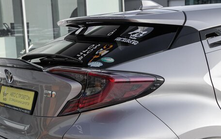 Toyota C-HR I рестайлинг, 2017 год, 1 848 000 рублей, 7 фотография