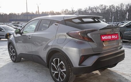 Toyota C-HR I рестайлинг, 2017 год, 1 848 000 рублей, 9 фотография