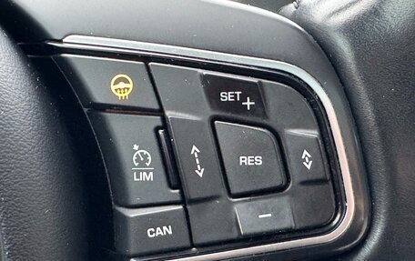 Jaguar F-Pace, 2016 год, 2 290 000 рублей, 14 фотография