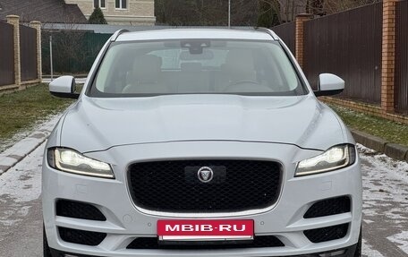 Jaguar F-Pace, 2016 год, 2 290 000 рублей, 6 фотография