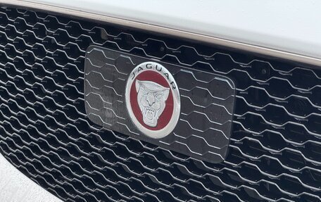 Jaguar F-Pace, 2016 год, 2 290 000 рублей, 30 фотография