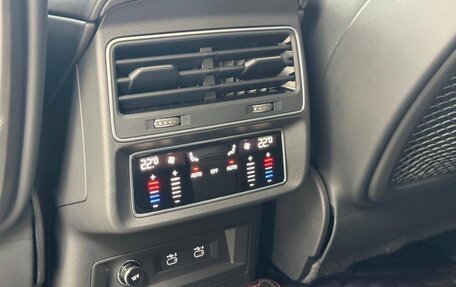 Audi RS Q8 I, 2020 год, 13 000 000 рублей, 12 фотография