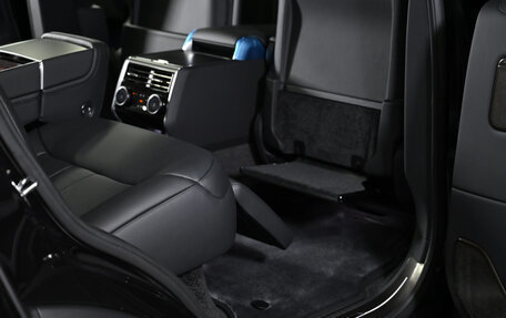 Land Rover Range Rover IV рестайлинг, 2024 год, 34 000 000 рублей, 17 фотография