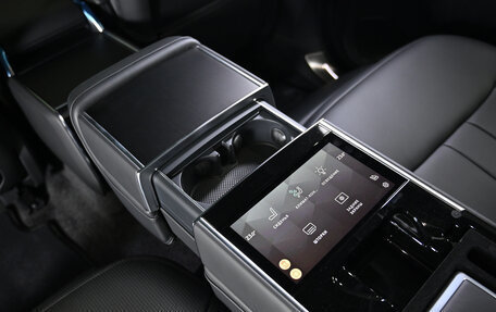 Land Rover Range Rover IV рестайлинг, 2024 год, 34 000 000 рублей, 20 фотография