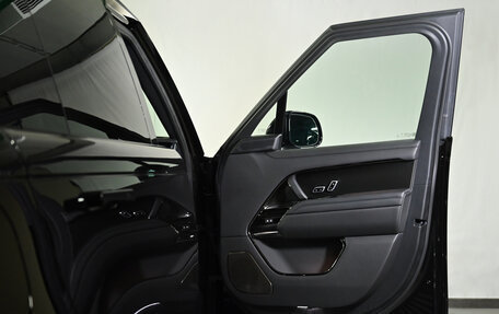 Land Rover Range Rover IV рестайлинг, 2024 год, 34 000 000 рублей, 32 фотография