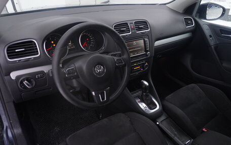 Volkswagen Golf VI, 2011 год, 850 000 рублей, 3 фотография