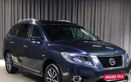 Nissan Pathfinder, 2015 год, 1 499 000 рублей, 3 фотография