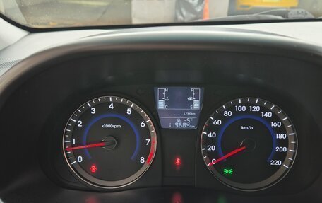 Hyundai Solaris II рестайлинг, 2015 год, 860 000 рублей, 6 фотография