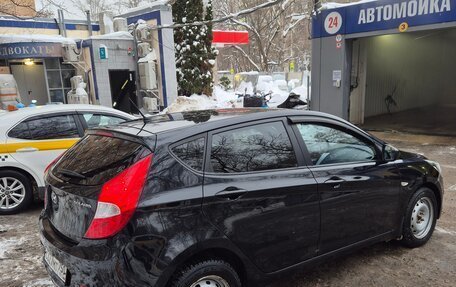 Hyundai Solaris II рестайлинг, 2015 год, 860 000 рублей, 3 фотография