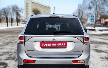 Mitsubishi Outlander III рестайлинг 3, 2012 год, 1 380 000 рублей, 7 фотография