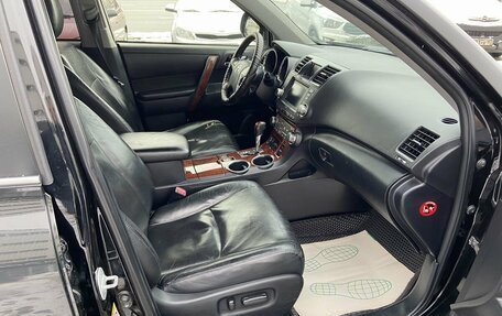 Toyota Highlander III, 2012 год, 1 149 000 рублей, 13 фотография