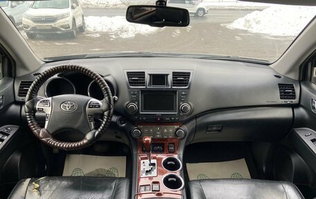 Toyota Highlander III, 2012 год, 1 149 000 рублей, 14 фотография