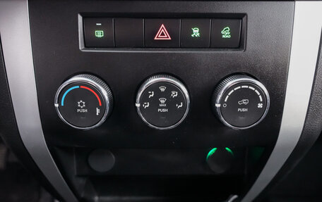 ЛуАЗ Patriot, 2018 год, 1 046 000 рублей, 17 фотография