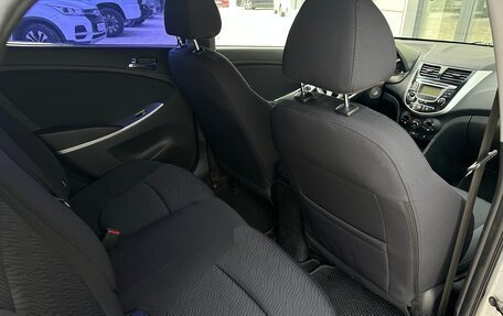 Hyundai Solaris II рестайлинг, 2013 год, 850 000 рублей, 12 фотография