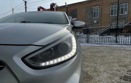 Hyundai Solaris II рестайлинг, 2013 год, 850 000 рублей, 25 фотография