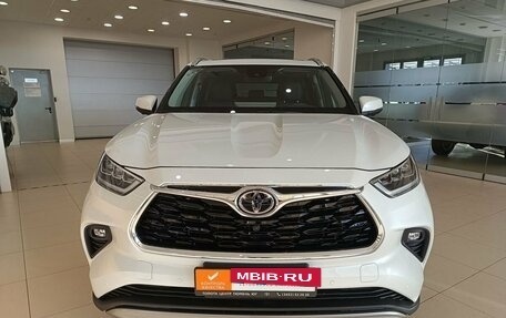 Toyota Highlander, 2025 год, 6 000 000 рублей, 2 фотография