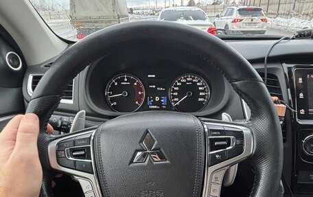 Mitsubishi Pajero Sport III рестайлинг, 2018 год, 3 100 000 рублей, 3 фотография