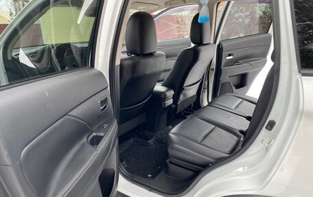 Mitsubishi Outlander III рестайлинг 3, 2016 год, 1 750 000 рублей, 21 фотография