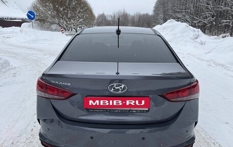 Hyundai Solaris II рестайлинг, 2021 год, 1 675 000 рублей, 4 фотография