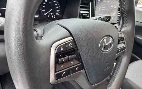 Hyundai Solaris II рестайлинг, 2021 год, 1 675 000 рублей, 15 фотография