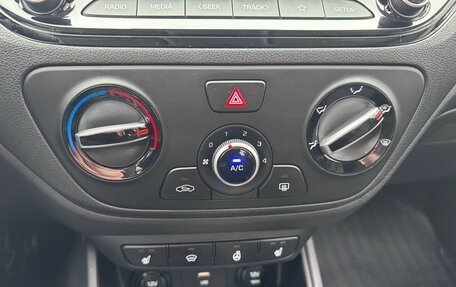 Hyundai Solaris II рестайлинг, 2021 год, 1 675 000 рублей, 20 фотография