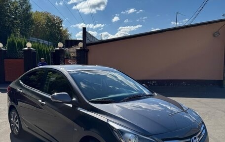 Hyundai Solaris II рестайлинг, 2015 год, 1 111 111 рублей, 25 фотография