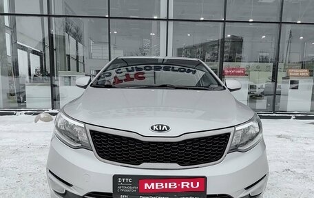 KIA Rio III рестайлинг, 2015 год, 970 000 рублей, 2 фотография