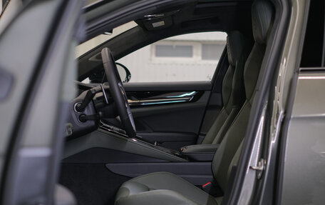 Porsche Panamera, 2025 год, 30 844 380 рублей, 14 фотография