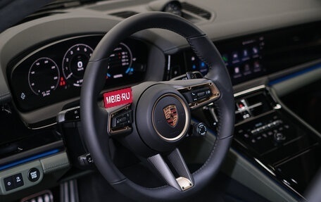 Porsche Panamera, 2025 год, 30 844 380 рублей, 18 фотография