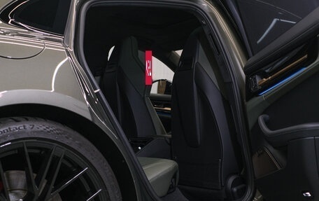 Porsche Panamera, 2025 год, 30 844 380 рублей, 27 фотография