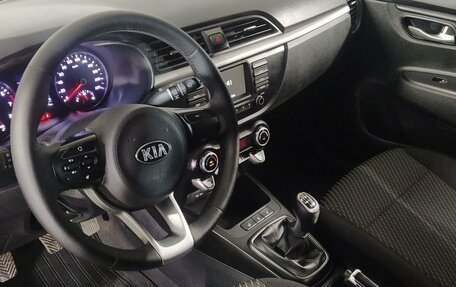 KIA Rio IV, 2018 год, 1 299 000 рублей, 24 фотография