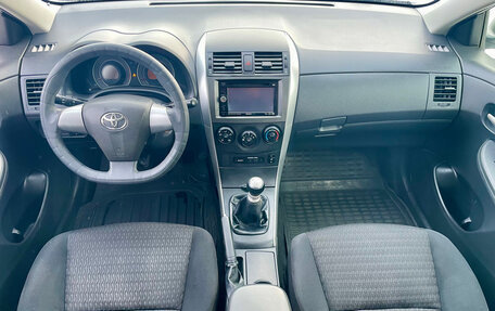 Toyota Corolla, 2011 год, 1 100 000 рублей, 13 фотография