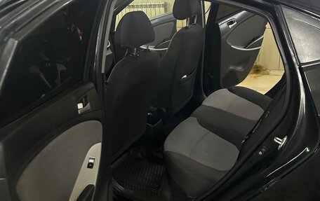 Hyundai Solaris II рестайлинг, 2013 год, 750 000 рублей, 11 фотография