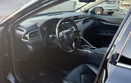 Toyota Camry, 2018 год, 2 840 000 рублей, 8 фотография