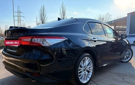 Toyota Camry, 2018 год, 2 840 000 рублей, 21 фотография