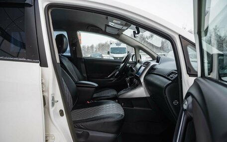 Toyota Verso I, 2013 год, 1 300 000 рублей, 10 фотография