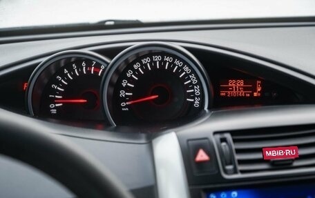 Toyota Verso I, 2013 год, 1 300 000 рублей, 18 фотография