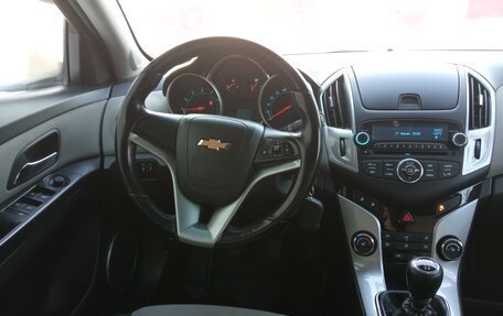 Chevrolet Cruze II, 2013 год, 665 000 рублей, 3 фотография