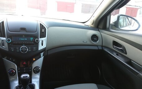 Chevrolet Cruze II, 2013 год, 665 000 рублей, 5 фотография