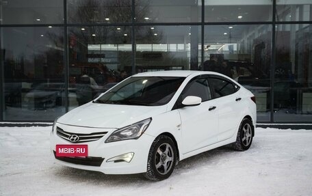Hyundai Solaris II рестайлинг, 2016 год, 1 100 000 рублей, 1 фотография
