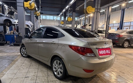 Hyundai Solaris II рестайлинг, 2012 год, 569 000 рублей, 1 фотография