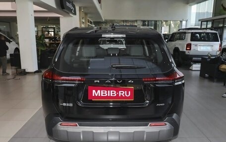 Toyota RAV4, 2025 год, 4 440 000 рублей, 5 фотография