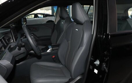 Toyota RAV4, 2025 год, 4 440 000 рублей, 13 фотография