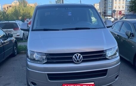 Volkswagen Caravelle T5, 2013 год, 1 500 000 рублей, 10 фотография