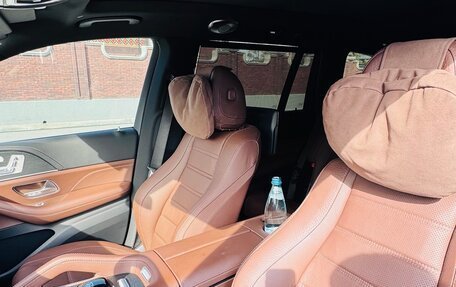 Mercedes-Benz GLS, 2023 год, 20 000 000 рублей, 12 фотография