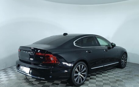 Volvo S90 II рестайлинг, 2021 год, 3 997 000 рублей, 6 фотография