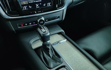 Volvo S90 II рестайлинг, 2021 год, 3 997 000 рублей, 23 фотография