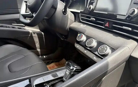 Hyundai Elantra, 2023 год, 1 213 000 рублей, 9 фотография