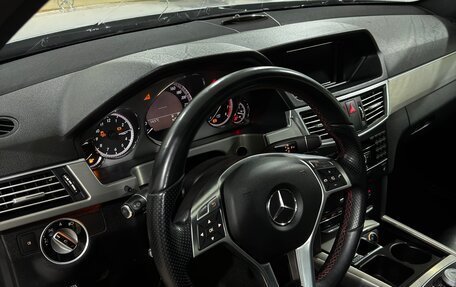 Mercedes-Benz E-Класс, 2011 год, 1 749 000 рублей, 13 фотография